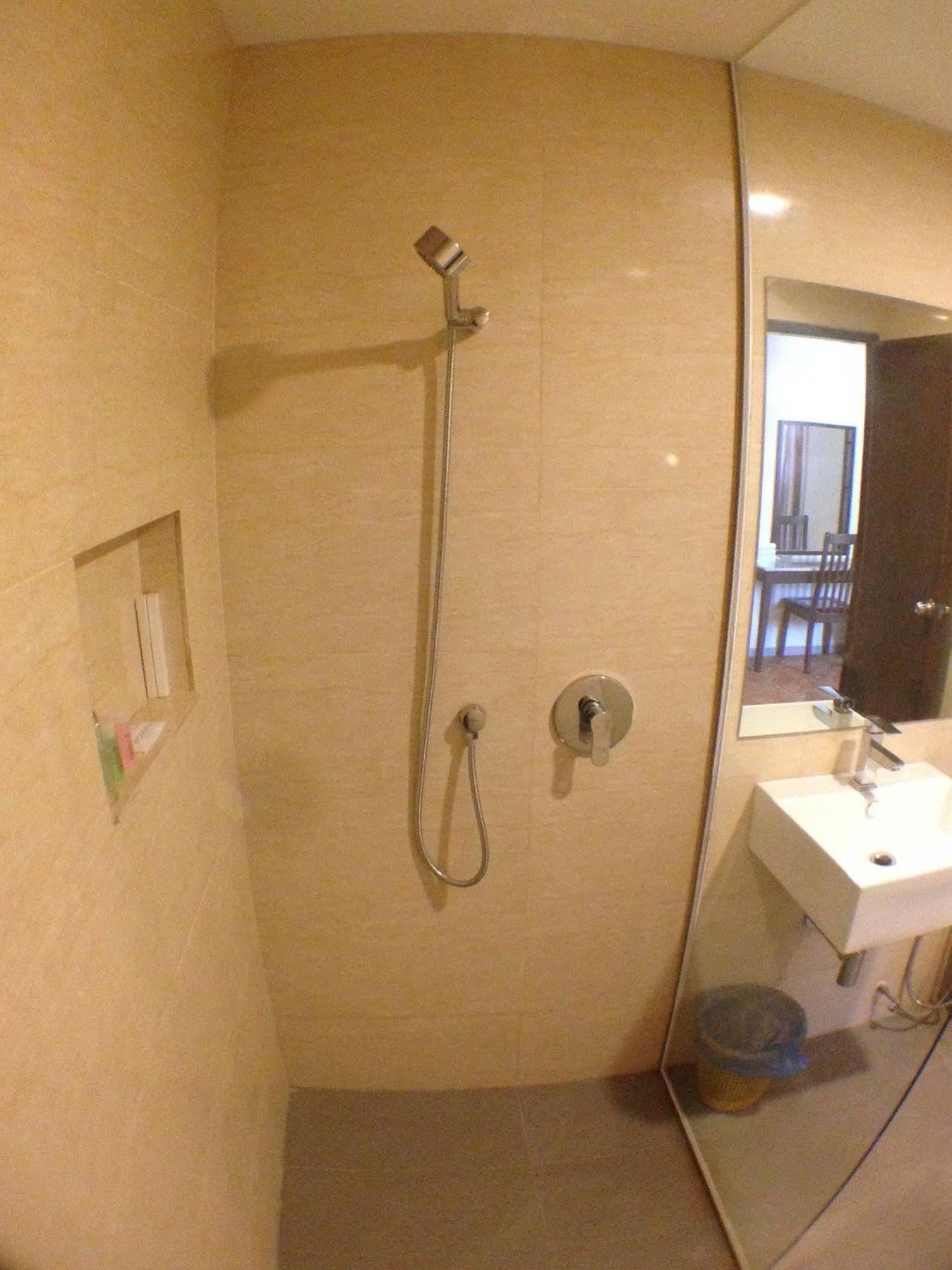 Century Hotel โกตาคินาบาลู ภายนอก รูปภาพ